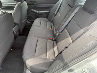 2024 Nissan Altima, $18676. Photo 9