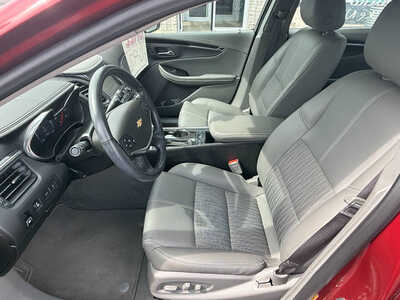 2019 Chevrolet Impala, $16976. Photo 8