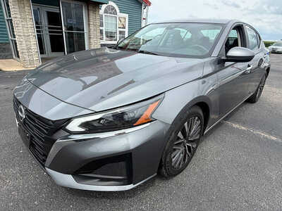 2023 Nissan Altima, $15976. Photo 2