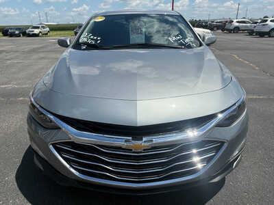 2025 Chevrolet Malibu, $16976. Photo 3