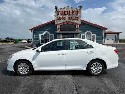 2014 Toyota Camry, $14676. Photo 1