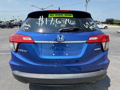 2022 Honda HR-V, $17676. Photo 6