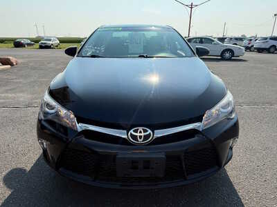 2017 Toyota Camry, $15976. Photo 3