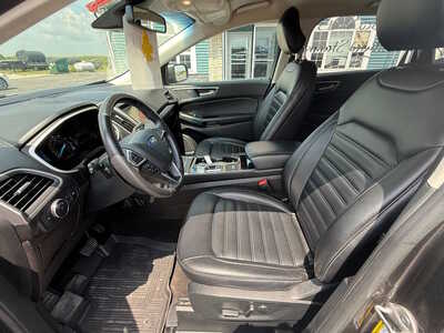 2019 Ford Edge, $16876. Photo 7