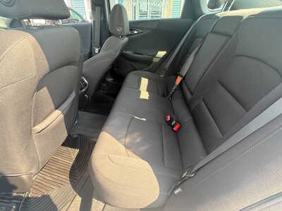 2019 Chevrolet Malibu, $12876. Photo 10