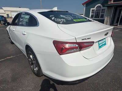 2019 Chevrolet Malibu, $12876. Photo 6