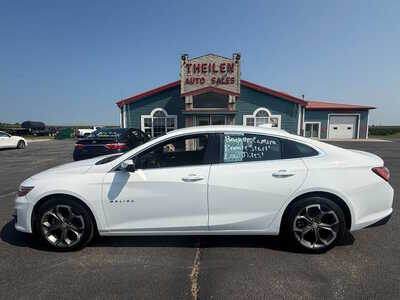 2019 Chevrolet Malibu, $12876. Photo 1