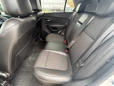 2020 Chevrolet Trax, $12976. Photo 8