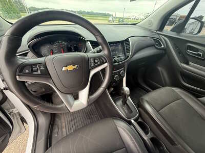 2020 Chevrolet Trax, $12976. Photo 9