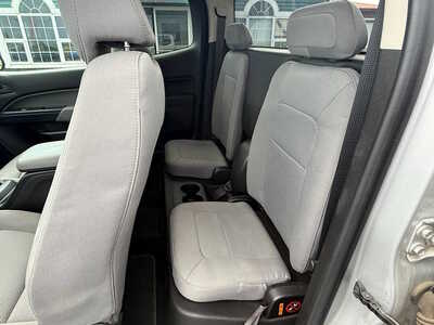 2018 Chevrolet Colorado Ext Cab, $16876. Photo 9