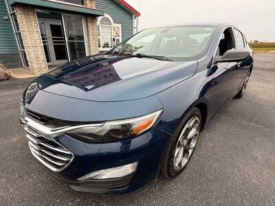 2019 Chevrolet Malibu, $12976. Photo 2
