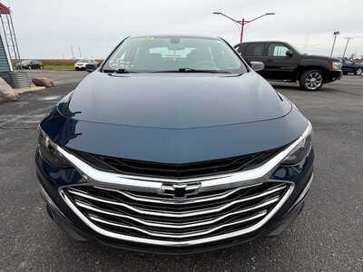 2019 Chevrolet Malibu, $12976. Photo 3