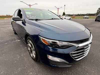2019 Chevrolet Malibu, $12976. Photo 4