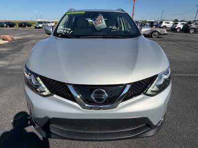 2019 Nissan Rogue, $14976. Photo 3