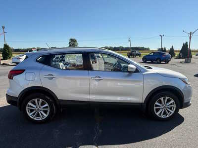2019 Nissan Rogue, $14976. Photo 5