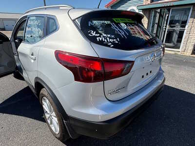 2019 Nissan Rogue, $14976. Photo 6