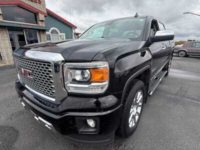 2015 GMC 1500 Crew Cab, $21976. Photo 4