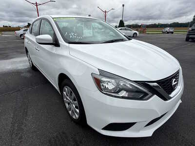 2019 Nissan Sentra, $12976. Photo 4
