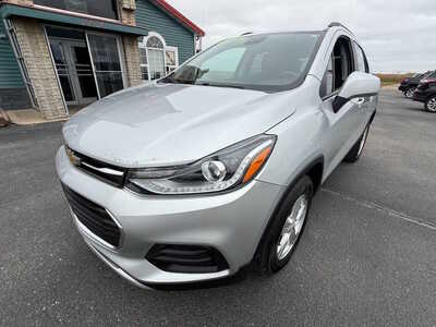 2022 Chevrolet Trax, $14676. Photo 2