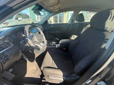 2020 Kia Optima, $13976. Photo 7