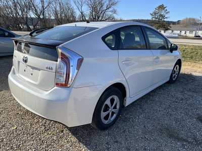 2015 Toyota Prius, $15900. Photo 3