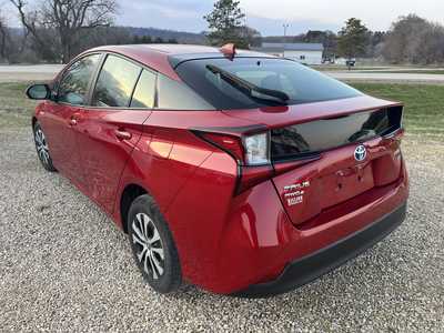 2019 Toyota Prius, $19900. Photo 4