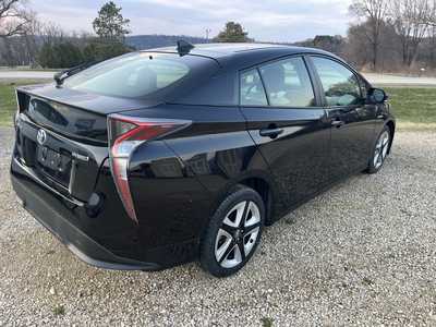 2016 Toyota Prius, $14900. Photo 3