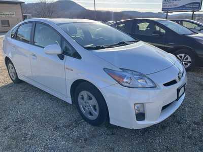 2011 Toyota Prius, $10500. Photo 2