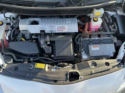 2011 Toyota Prius, $10500. Photo 5