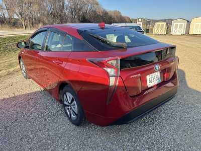 2017 Toyota Prius, $13500. Photo 4