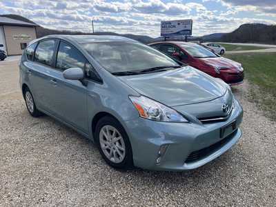 2014 Toyota Prius, $15900. Photo 2