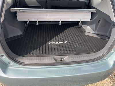 2014 Toyota Prius, $15900. Photo 8