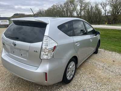 2012 Toyota Prius, $11900. Photo 4