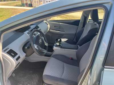 2017 Toyota Prius, $17900. Photo 5