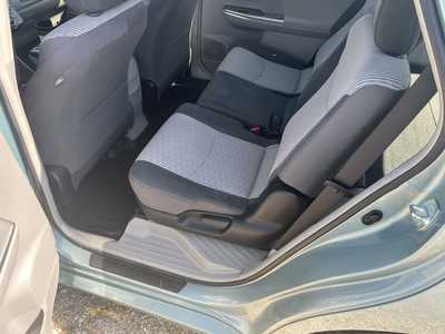 2017 Toyota Prius, $17900. Photo 7