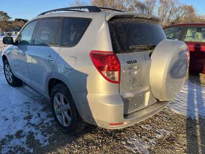 2008 Toyota RAV4, $9450. Photo 4