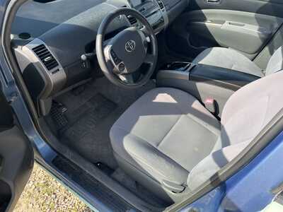 2008 Toyota Prius, $7500. Photo 5