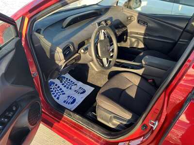 2016 Toyota Prius, $0. Photo 5