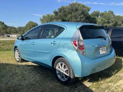 2013 Toyota Prius, $8900. Photo 3