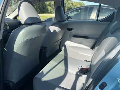 2013 Toyota Prius, $8900. Photo 7