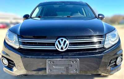 2016 Volkswagen Tiguan, $12998. Photo 8