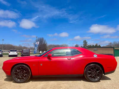 2017 Dodge Challenger, $21998. Photo 2
