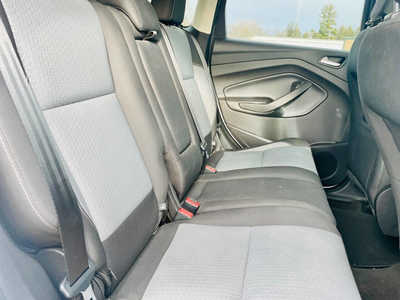 2018 Ford Escape, $10998. Photo 12