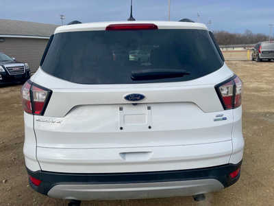2018 Ford Escape, $10998. Photo 4