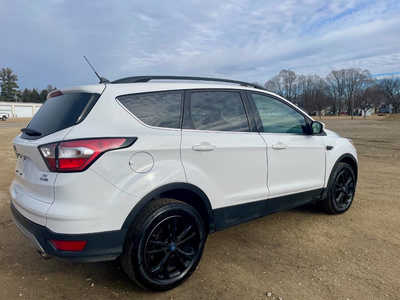 2018 Ford Escape, $10998. Photo 5