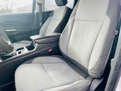 2018 Ford Escape, $10998. Photo 9