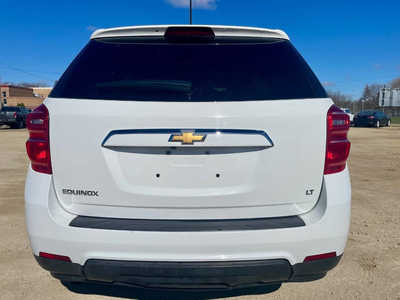 2017 Chevrolet Equinox, $9998. Photo 4