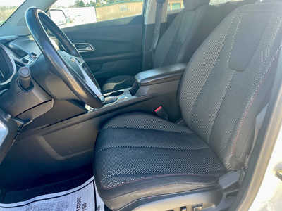 2017 Chevrolet Equinox, $9998. Photo 9