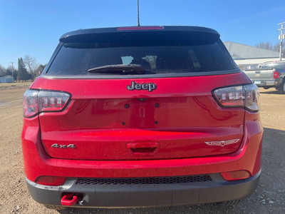 2021 Jeep Compass, $18998. Photo 4