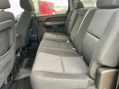 2010 Chevrolet 1500 Crew Cab, $9998. Photo 10
